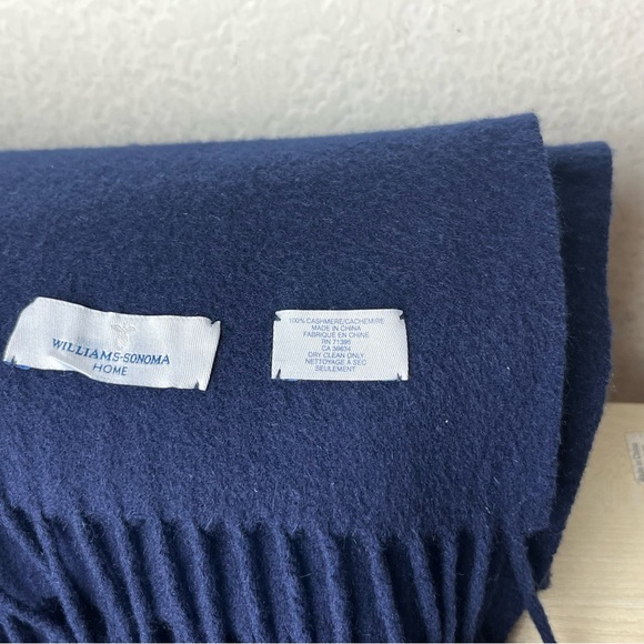 Williams Sonoma European Cashmere Throw Blanket Fringe Navy Blue 50 in x 65 in - Picture 3 of 6